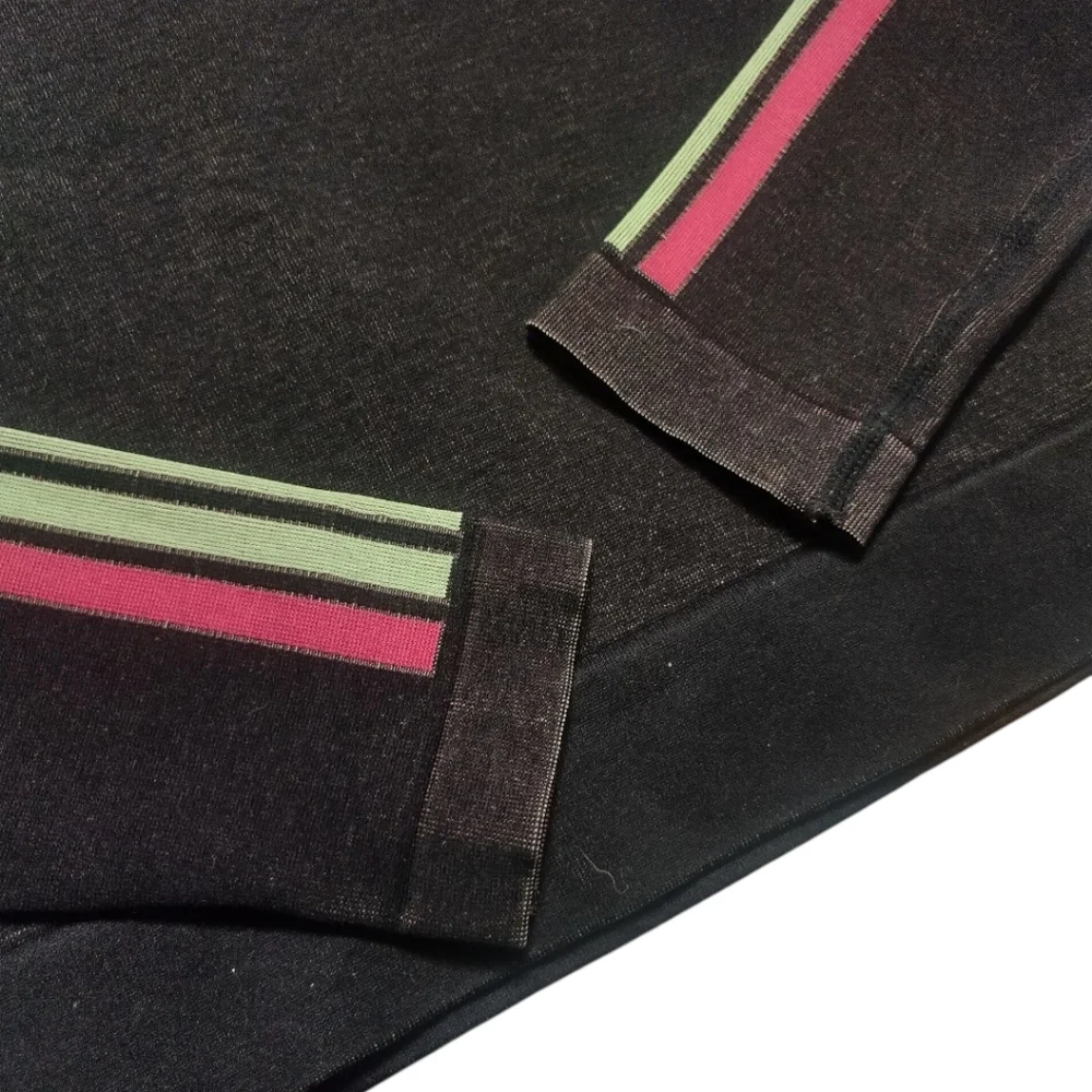 Fabletics Long Sleeve Aisley Crop Top | Black Seamless | Size XL | NWOT - Picture 11 of 11